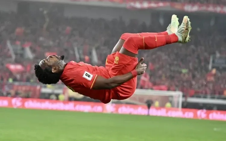 包含科威特胜也门，跻身最终赛局的词条