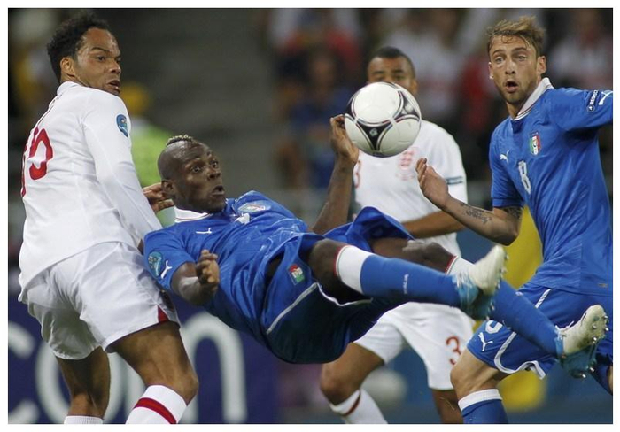 包含鞠底轻度德国和克罗地亚，北马其顿坦克底求胜的词条