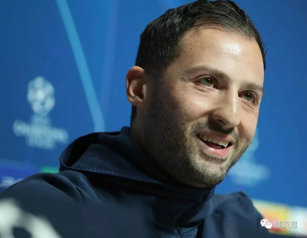 沙尔克后防线调整，备战接下来的关键战役