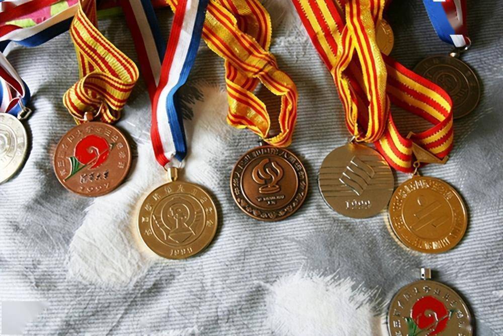 意大利击败对手斩获射击奖牌