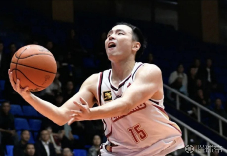 浙江男篮跌入低谷，苦苦挣扎