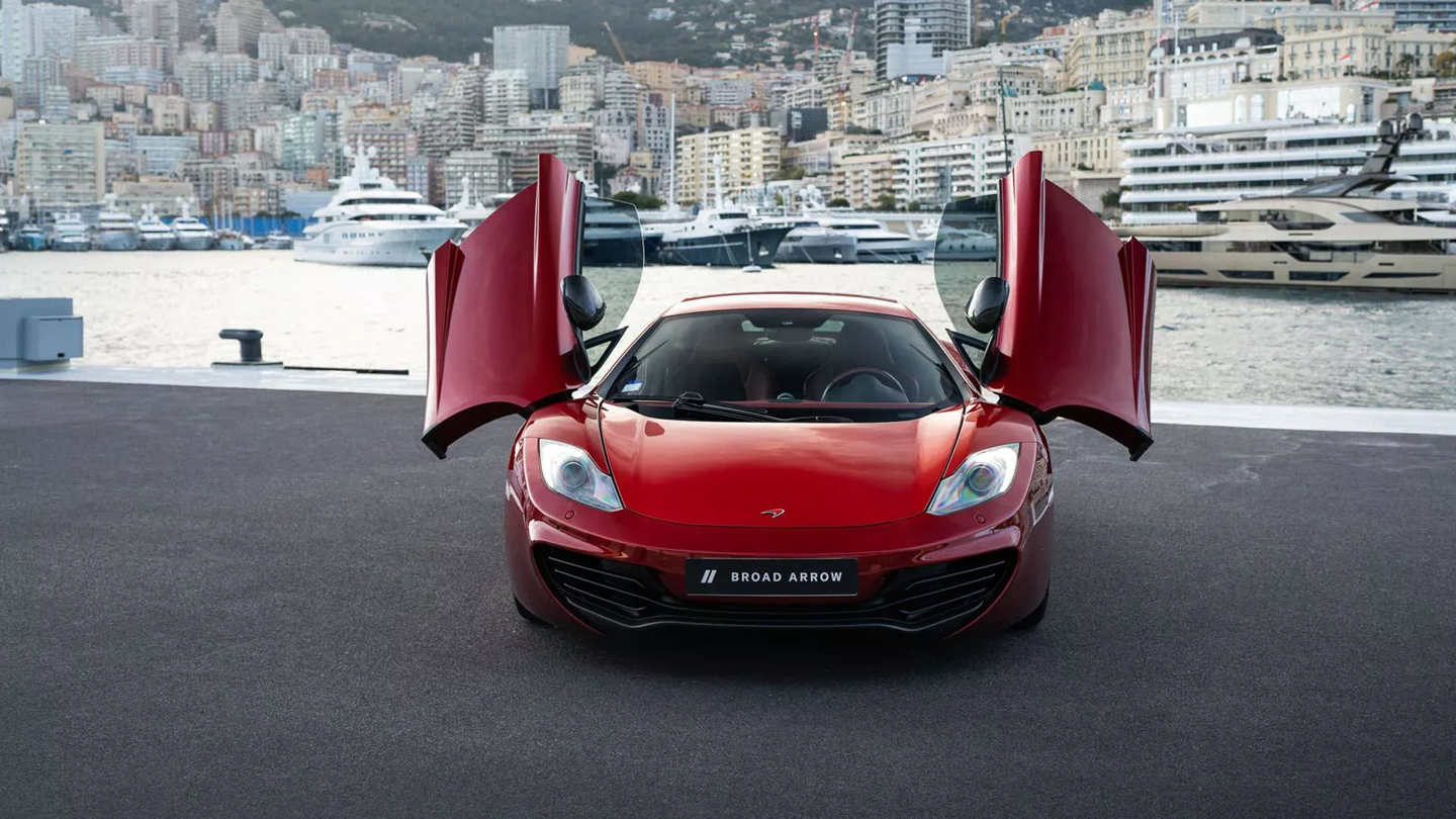 迈凯伦翻盘索伯车队，汉密尔顿惊艳四座的简单介绍