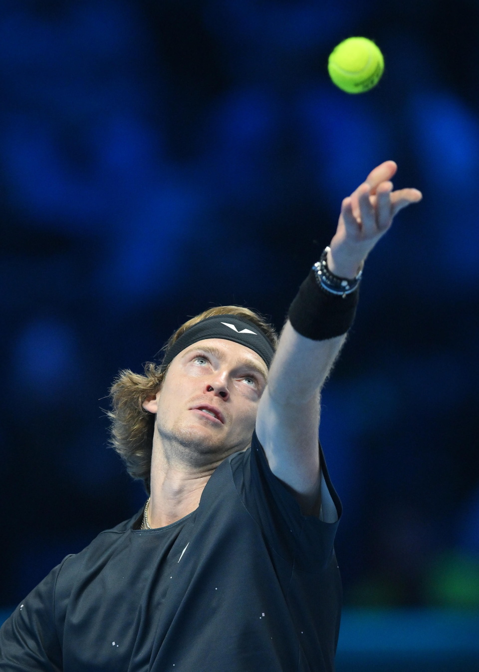 拉沃尔杯绝杀ATP总决赛，阿尔卡拉斯惊艳四座