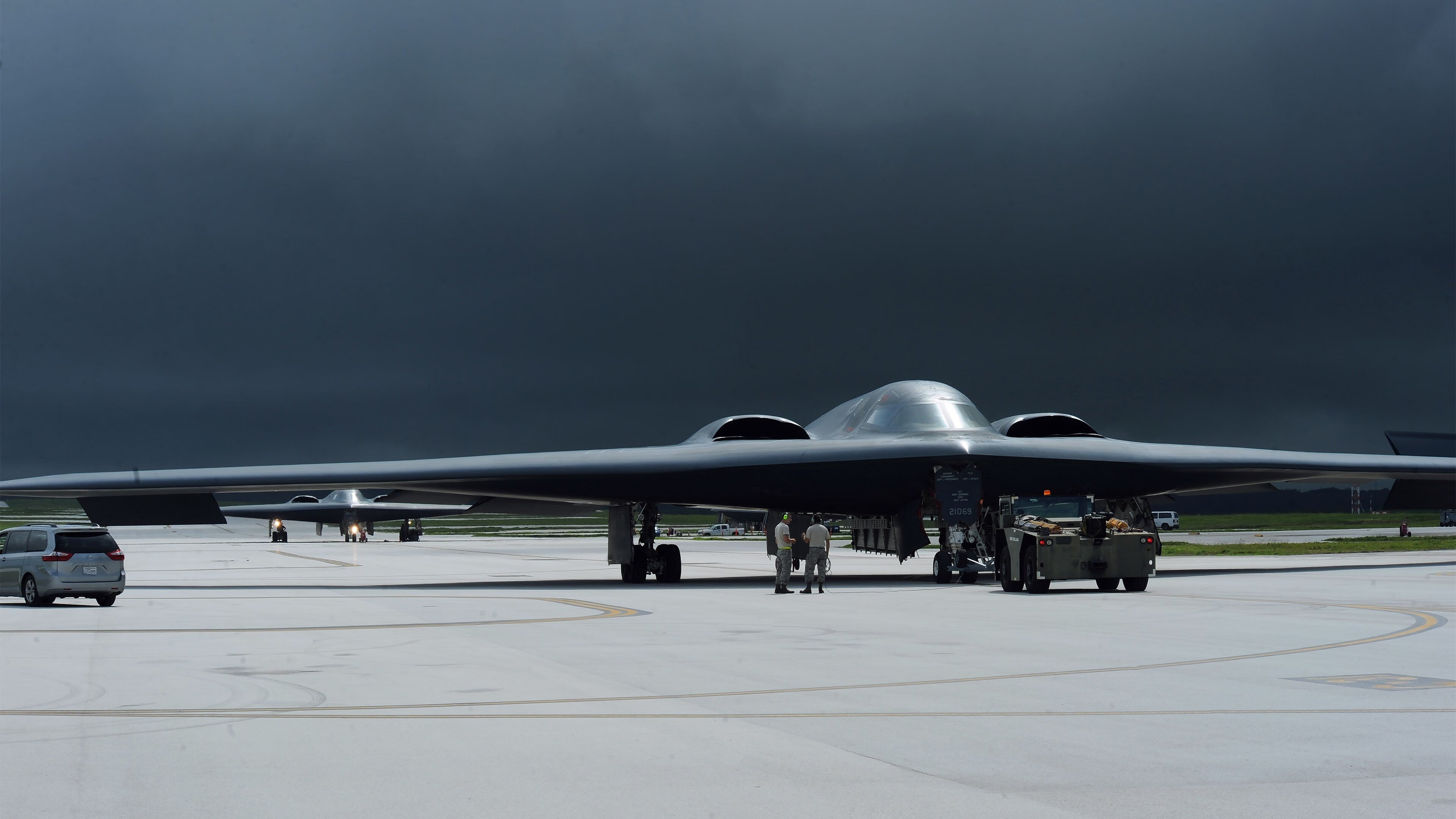 字母哥君临天下，雄鹿生死战蛰伏黄蜂